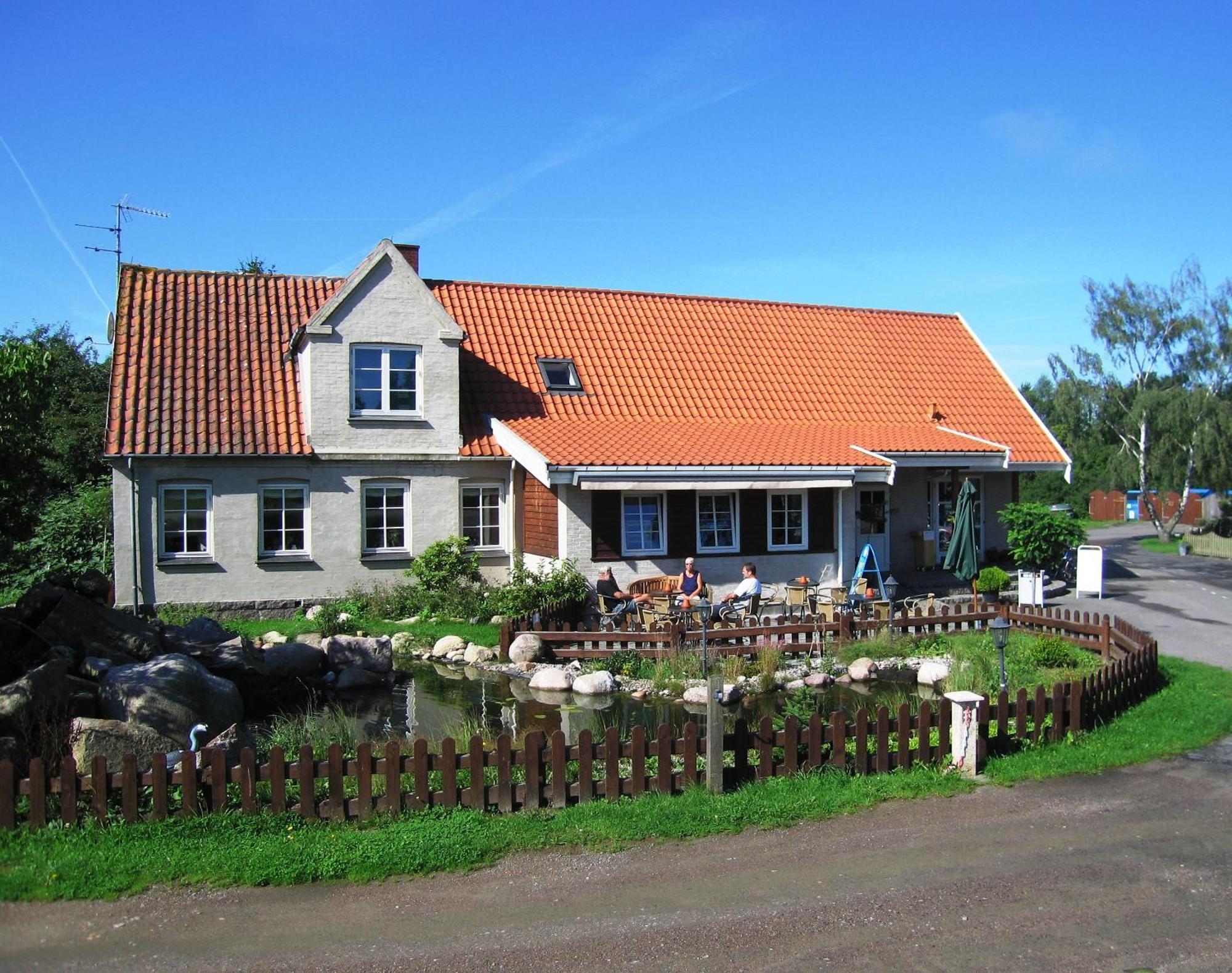 Lyngholt Familiecamping Hotel Allinge-Sandvig Buitenkant foto